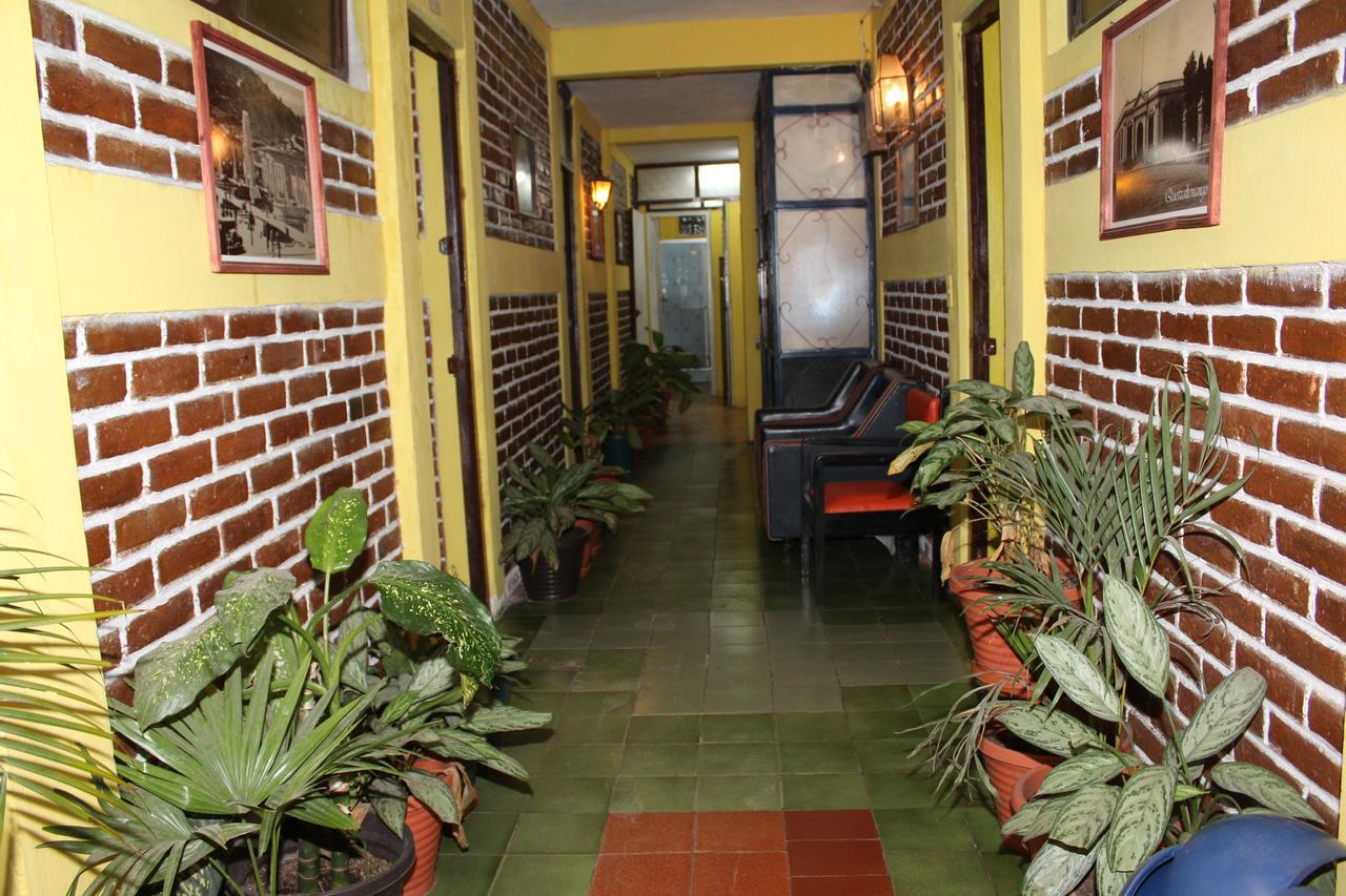 Hotel Casa Del Viajero Quetzaltenango Exterior photo