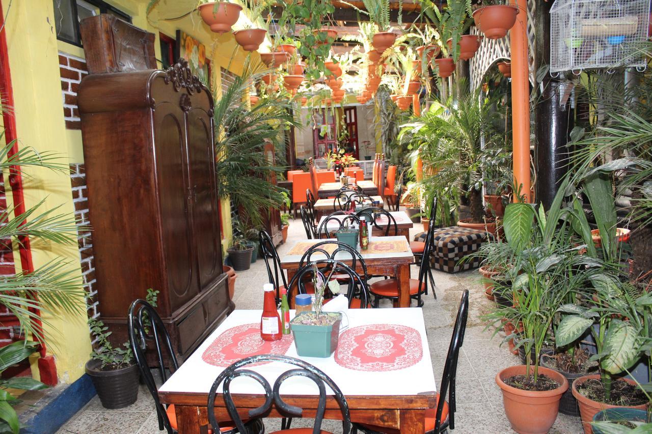 Hotel Casa Del Viajero Quetzaltenango Exterior photo
