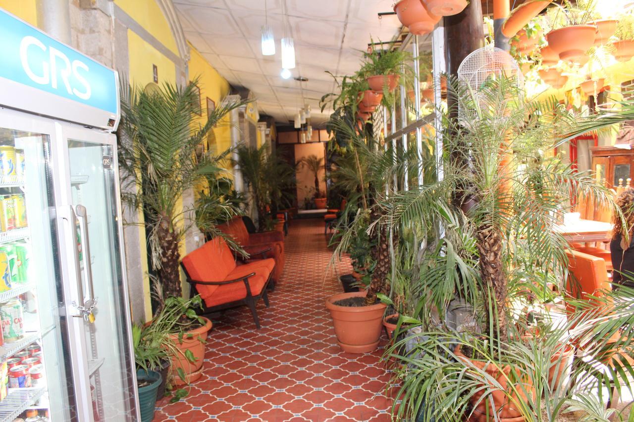 Hotel Casa Del Viajero Quetzaltenango Exterior photo